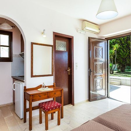 Santa Maria Studios & Apartments Plakias Bagian luar foto