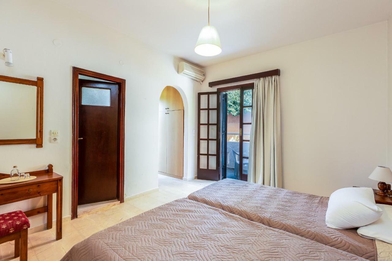 Santa Maria Studios & Apartments Plakias Bagian luar foto