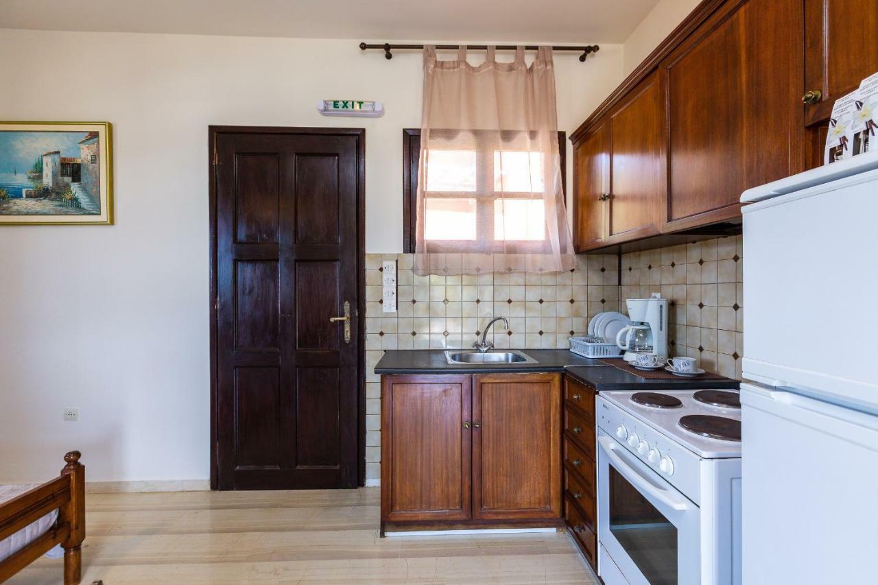 Santa Maria Studios & Apartments Plakias Bagian luar foto