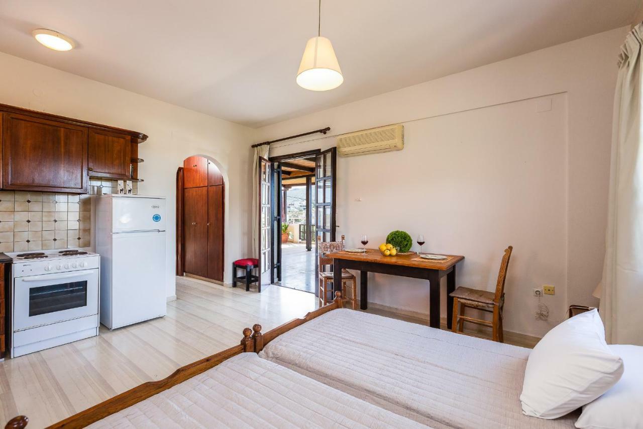 Santa Maria Studios & Apartments Plakias Bagian luar foto